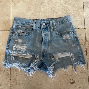 LEVIS jean shorts size 26w button fly jean shorts